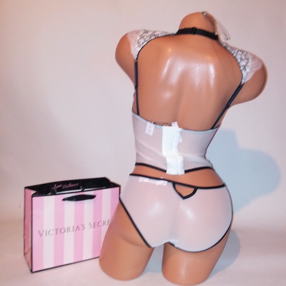 Victoria Secret Lingerie - Picture 5 of 6